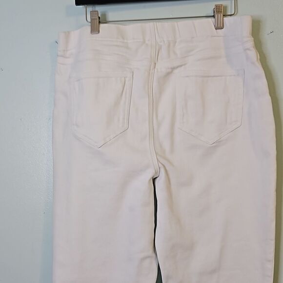 Lands' End high waisted white jeans. Size 16. - Picture 7 of 7